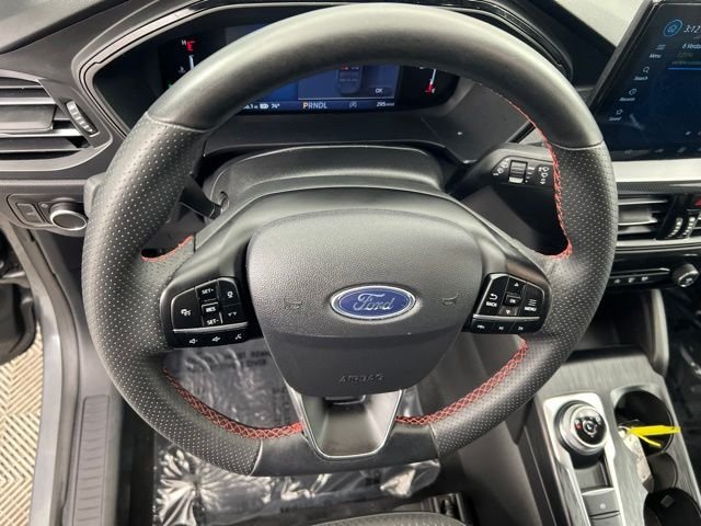 Used 2025 Gray Ford ST-Line image 21