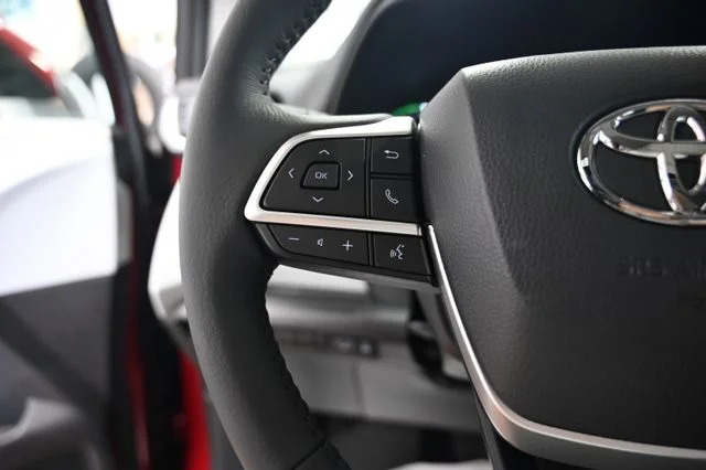 2026 Toyota Sienna XLE - Photo 25
