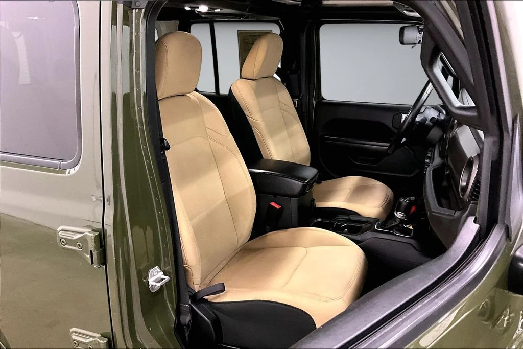 Used 2021 Green Jeep Unlimited Sport S image 30