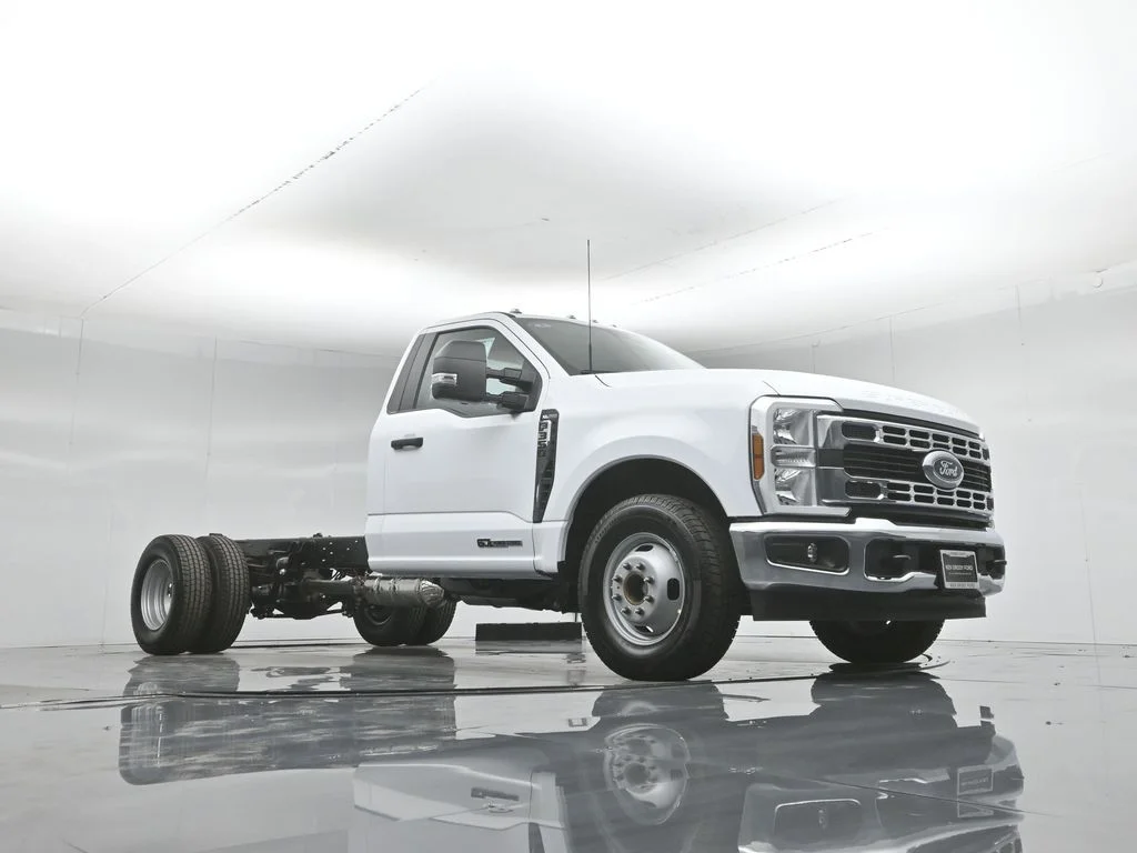 New 2026 White Ford XL image 40
