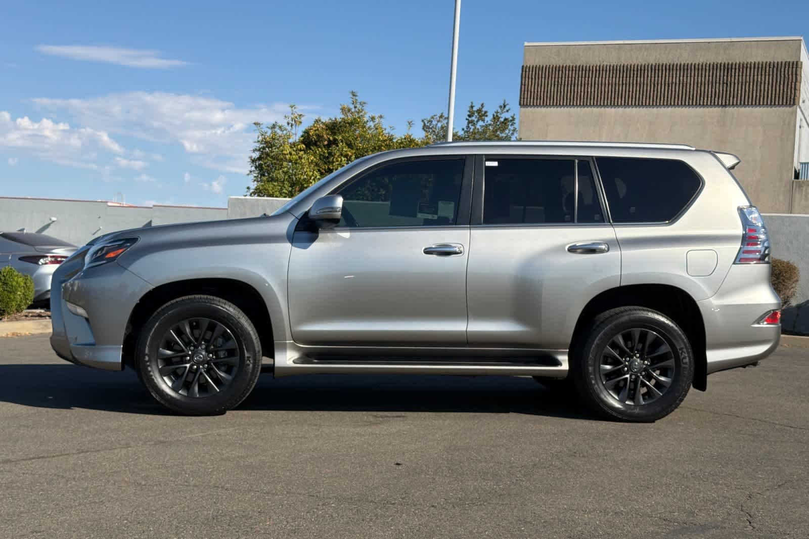 Used 2021 Atomic Silver Lexus Premium image 9