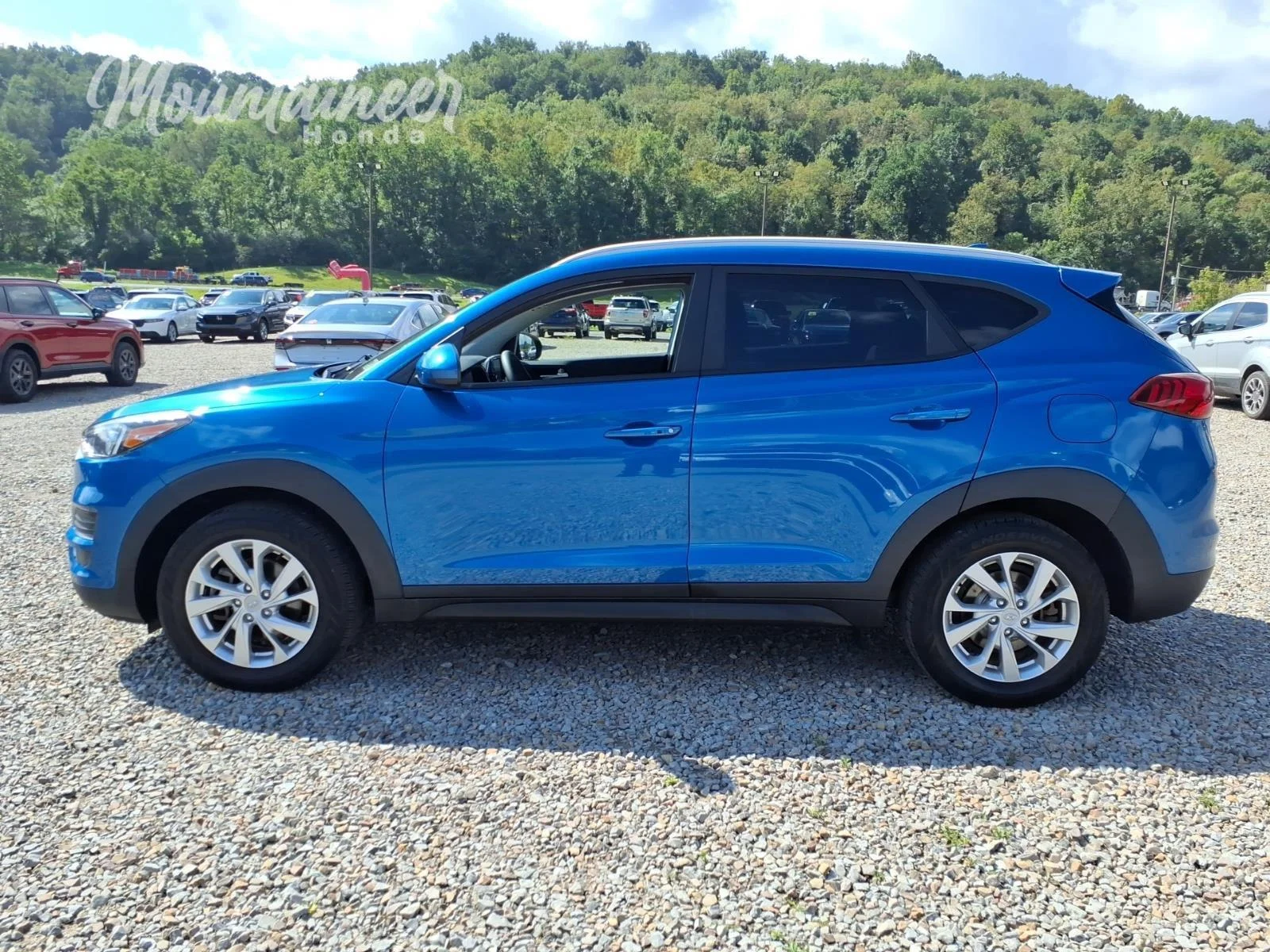 Used 2019 Aqua Blue Hyundai Value image 8
