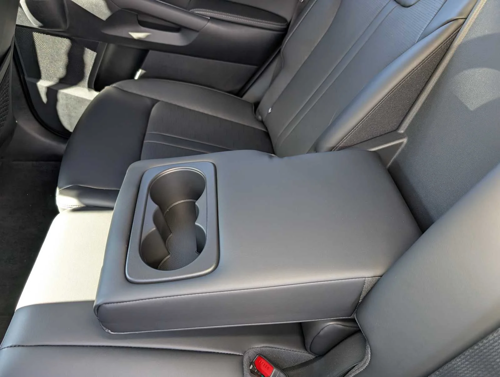 2026 Kia Sorento EX - Photo 16