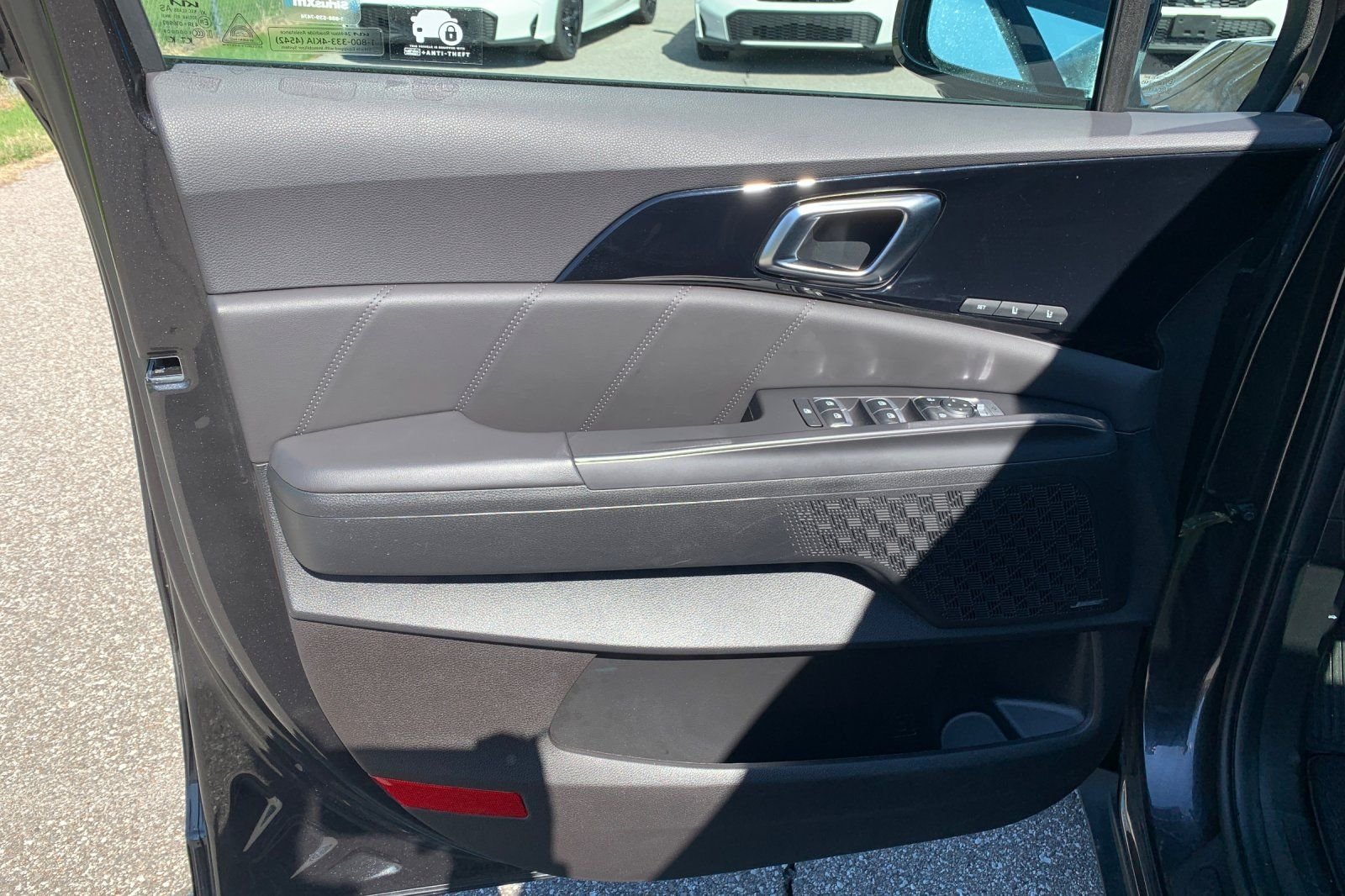 Used 2025  Kia SX Prestige image 12
