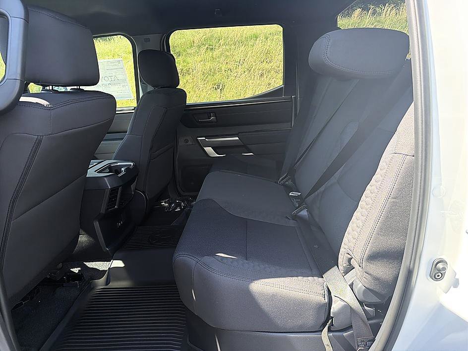 2026 Toyota Tundra SR5 - Photo 14