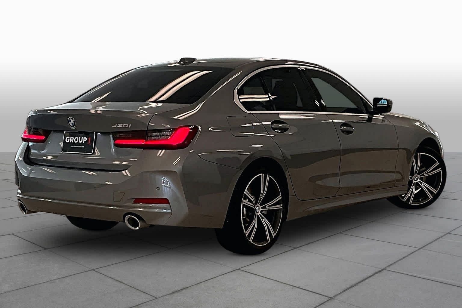 Used 2024 Skyscraper Grey Metallic BMW 330i image 11