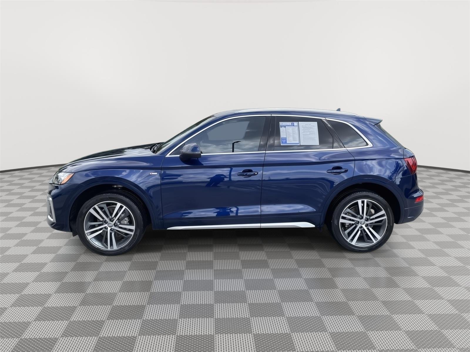 Used 2022 Navarra Blue Metallic Audi S line Premium image 10