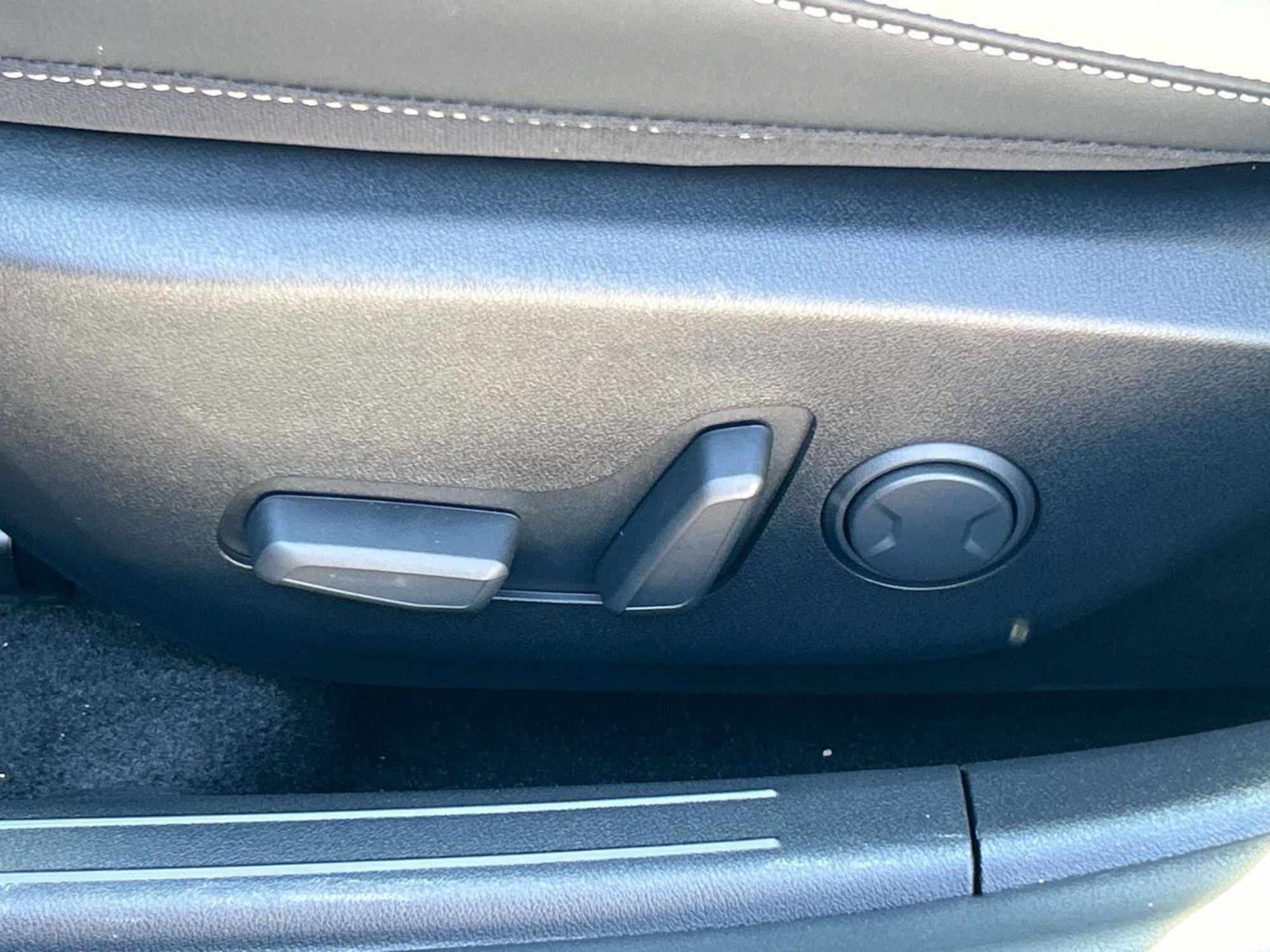 New 2027 Interstellar Gray Kia GT-Line image 21