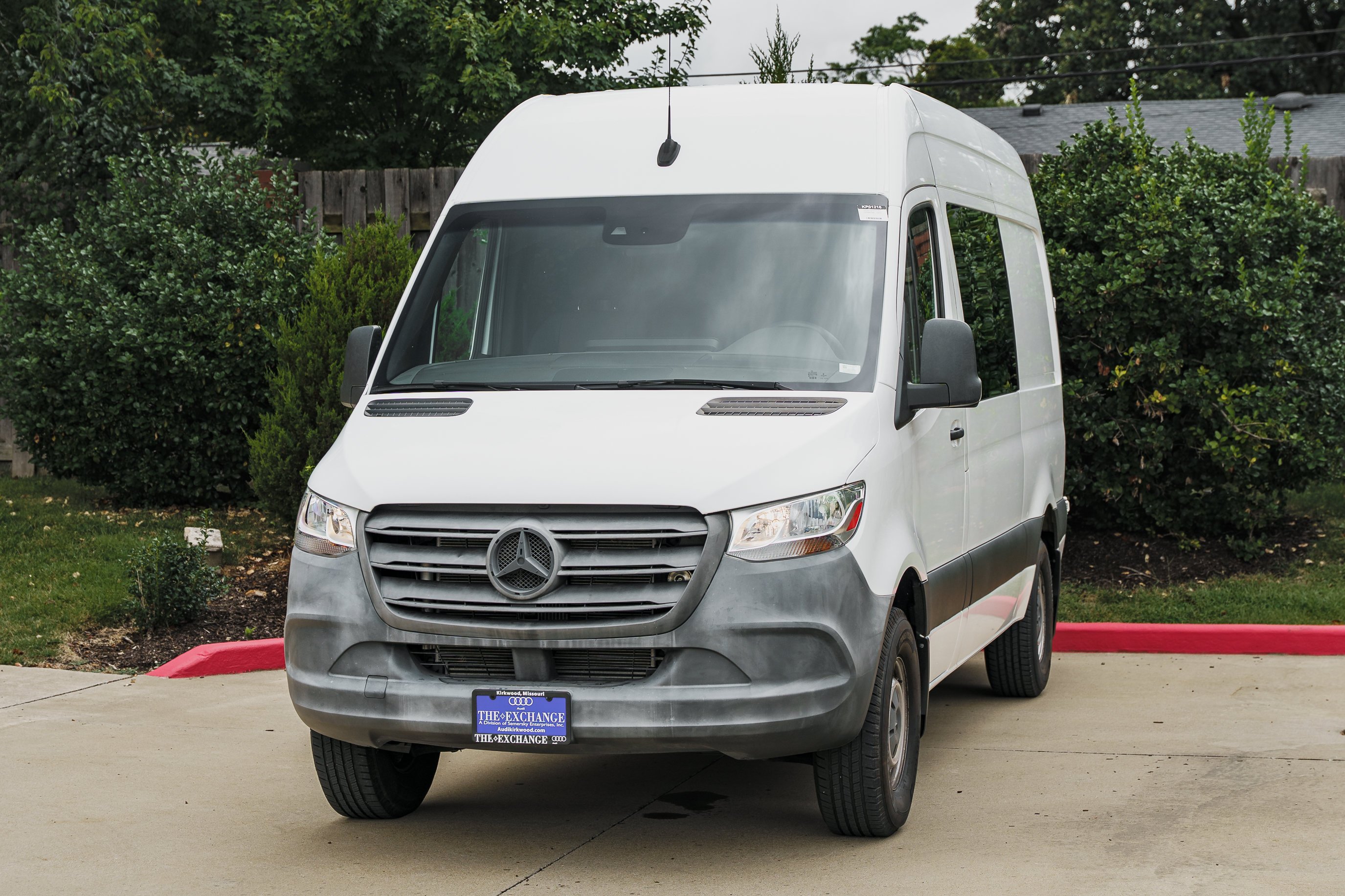 Used 2020 Arctic White Mercedes-Benz  image 5