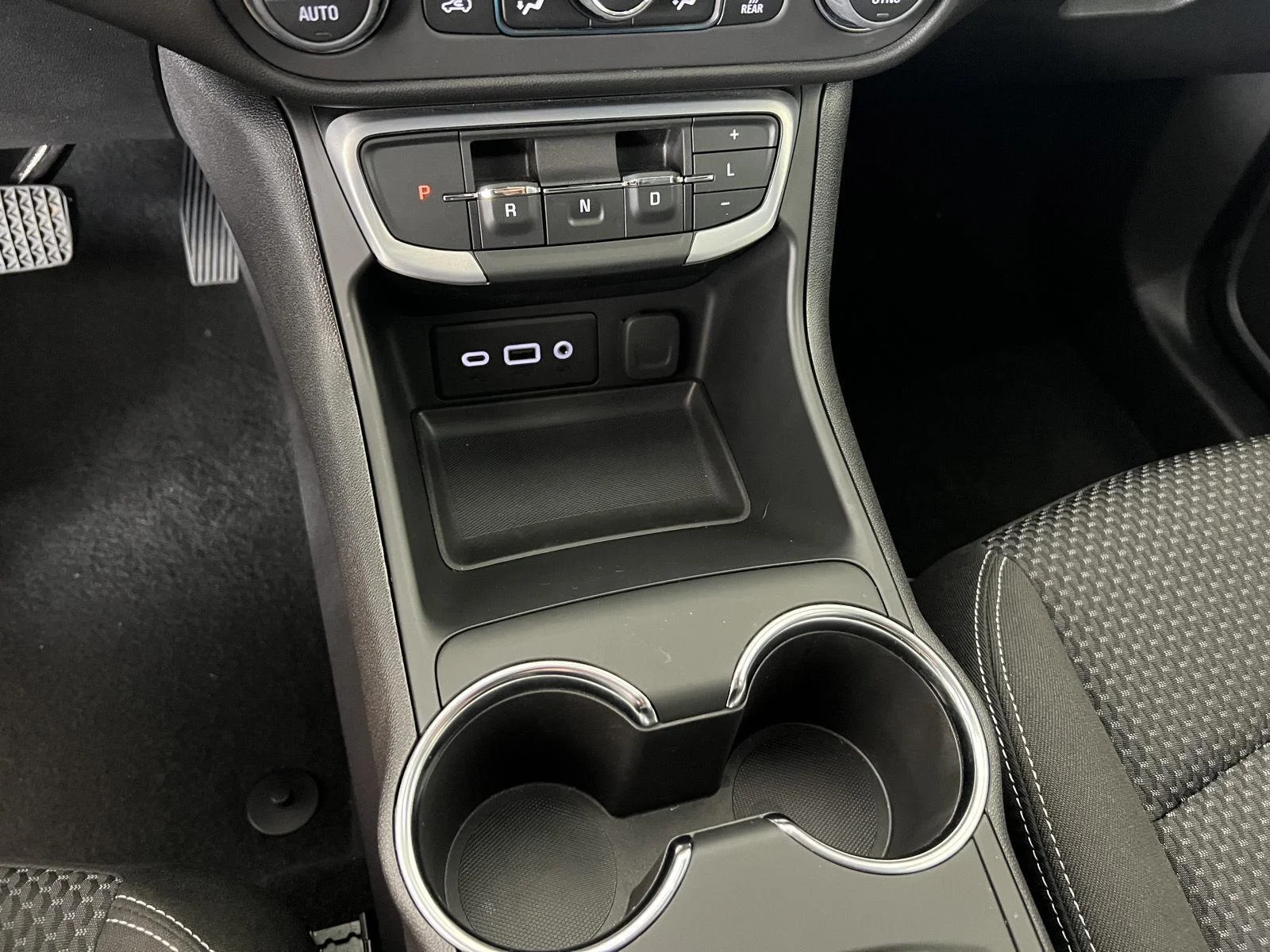 Used 2024 Rd Gmc  image 19