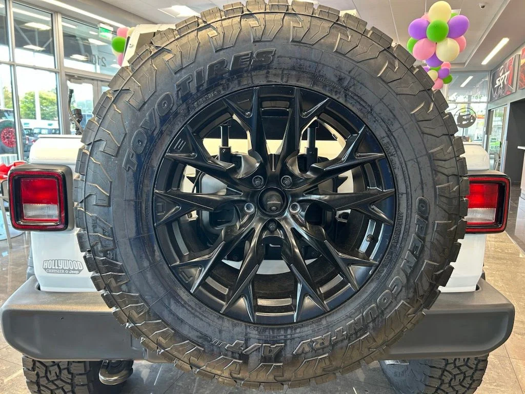 New 2026 Bright White Clearcoat Jeep Sport image 30