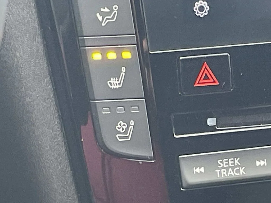 2025 INFINITI QX55 Essential - Photo 20