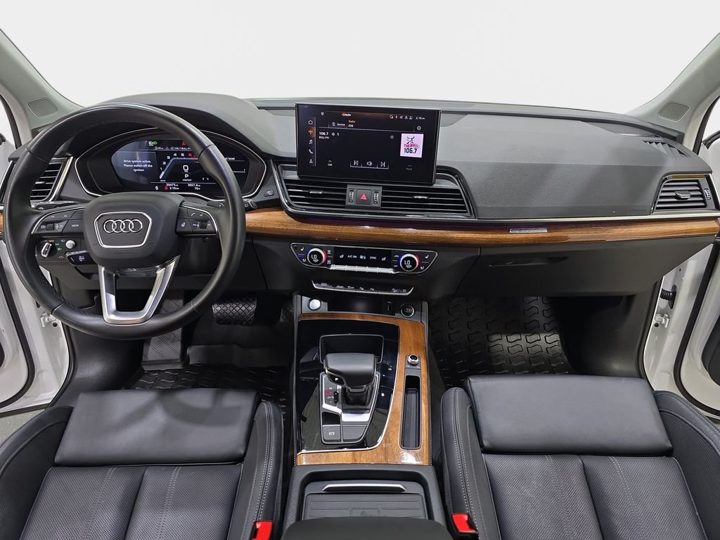 Used 2023 White Audi 40 Prestige image 10