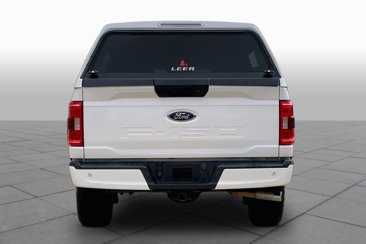 Used 2021 Oxford White Ford XLT image 4