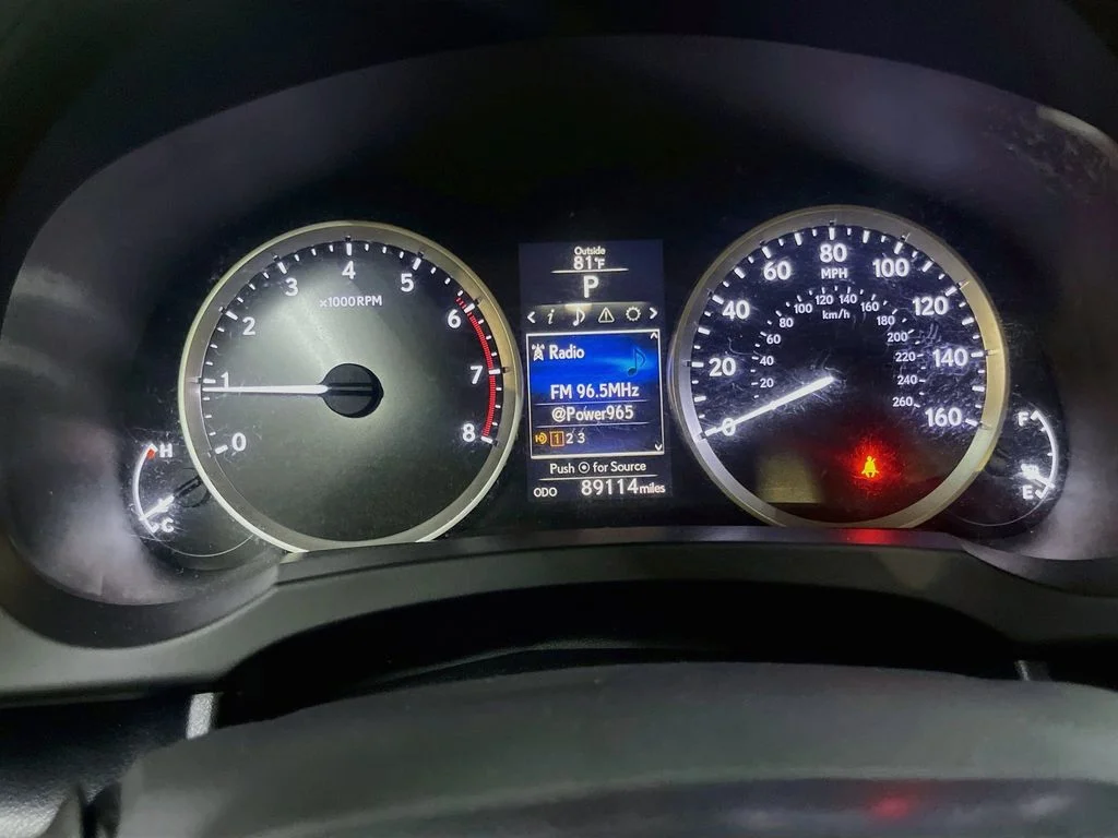 Used 2016 White Lexus 200t image 12