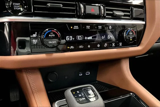 Used 2025 Boulder Gray Pearl Nissan Platinum image 38
