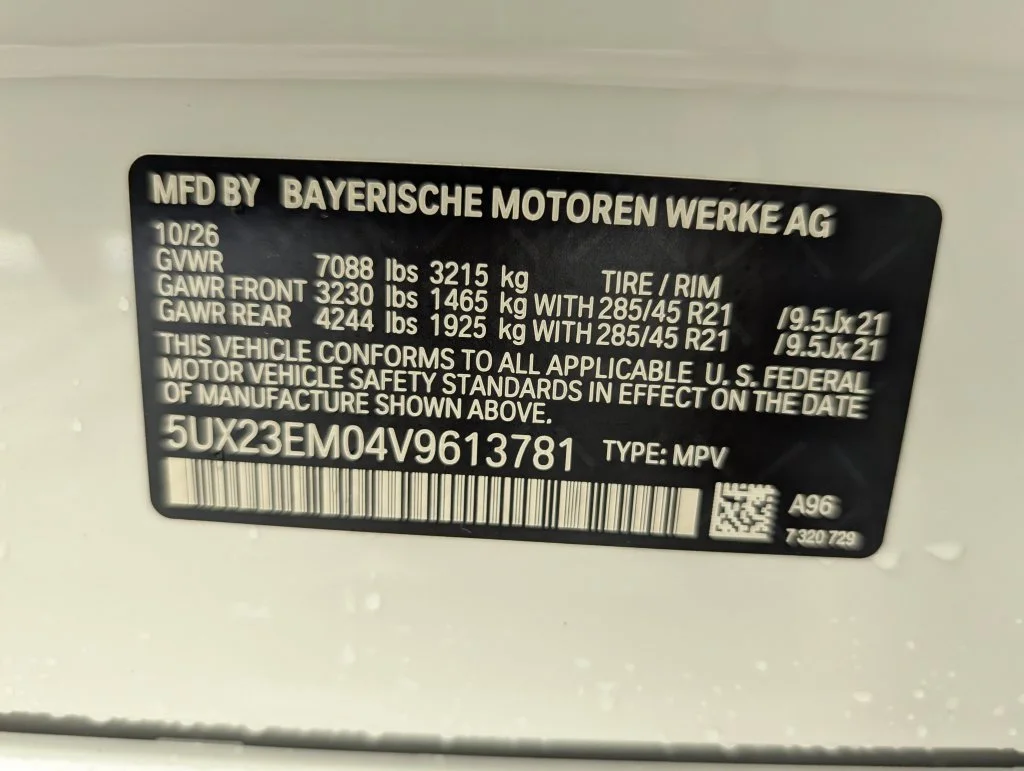 New 2027 White BMW xDrive40i image 23