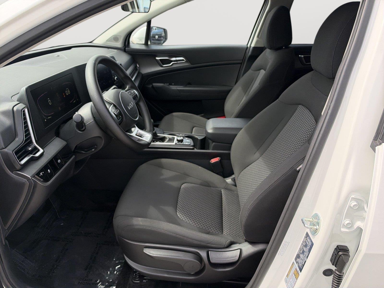 Certified Used 2025 Snow White Pearl Kia LX image 8