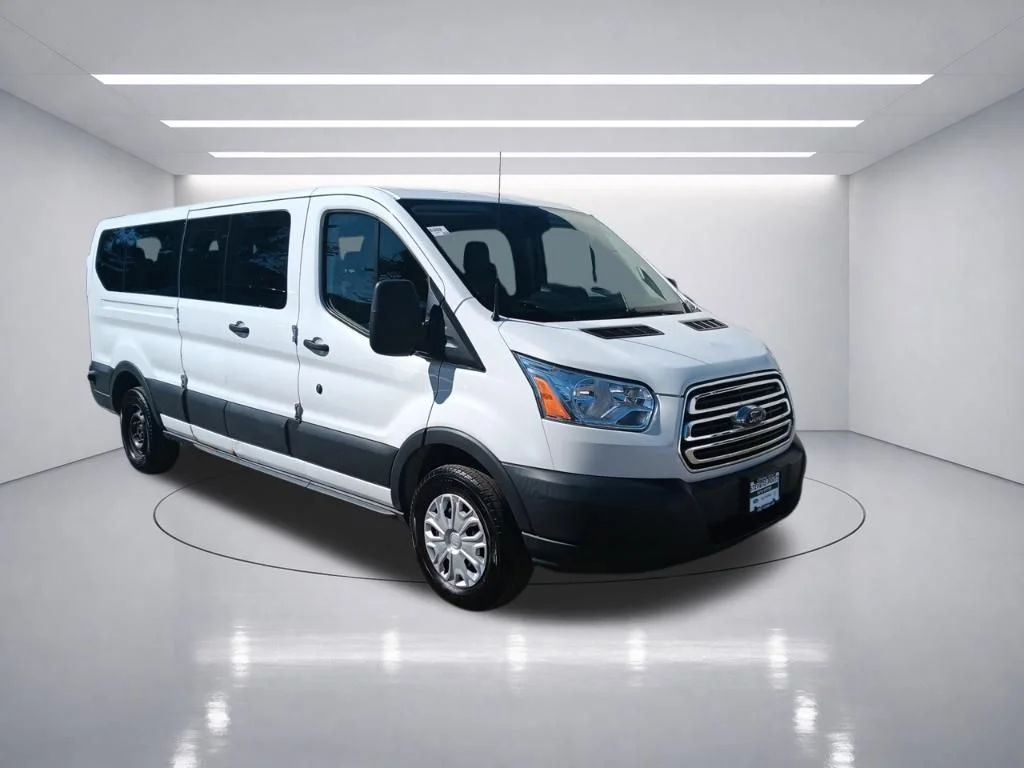 Used 2018 Oxford White Ford XLT image 9