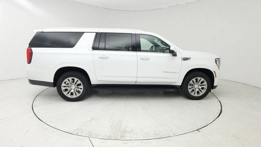 Certified Used 2025 Summit White GMC Denali image 8
