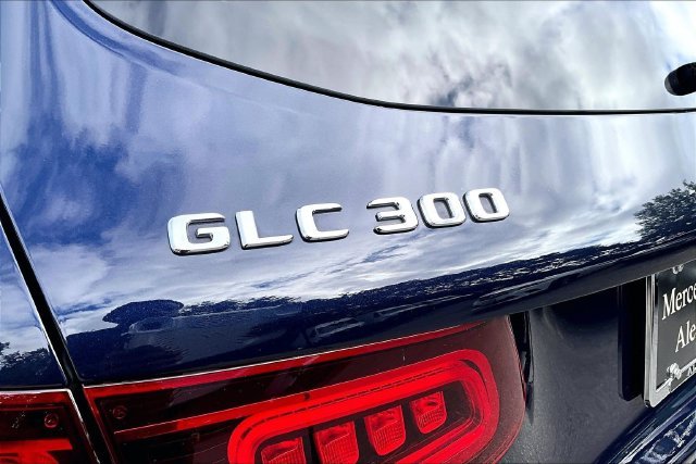 Used 2021 Blue Mercedes-Benz GLC 300 image 8
