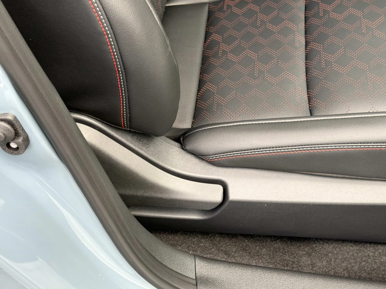 New 2027 Atlantic Gray Metallic Nissan SR image 31