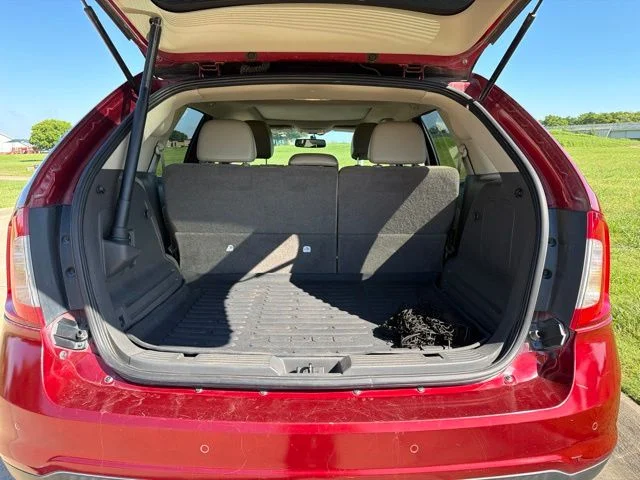Used 2013 Red Ford Limited image 17