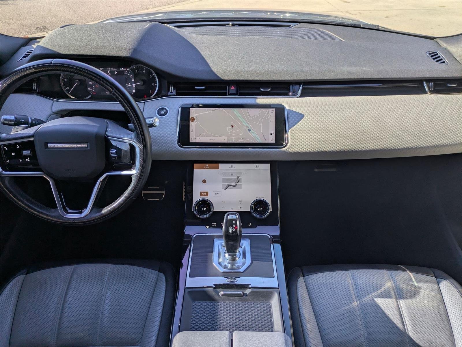 Used 2022 Nolita Grey Metallic Land Rover R-Dynamic S image 29