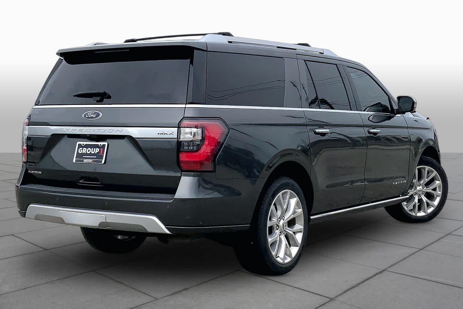 Used 2019 Magnetic Metallic Ford Platinum image 13