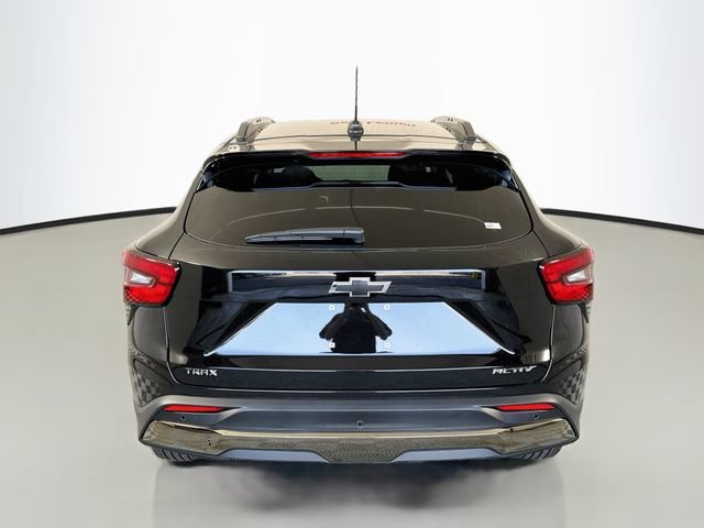 New 2026 Mosaic Black Metallic Chevrolet ACTIV image 7