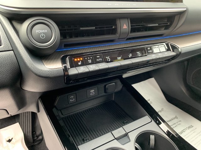 New 2027 Cutting Edge Toyota Limited AWD image 22