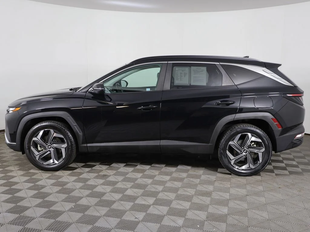 Used 2023 Phantom Black Hyundai SEL image 18
