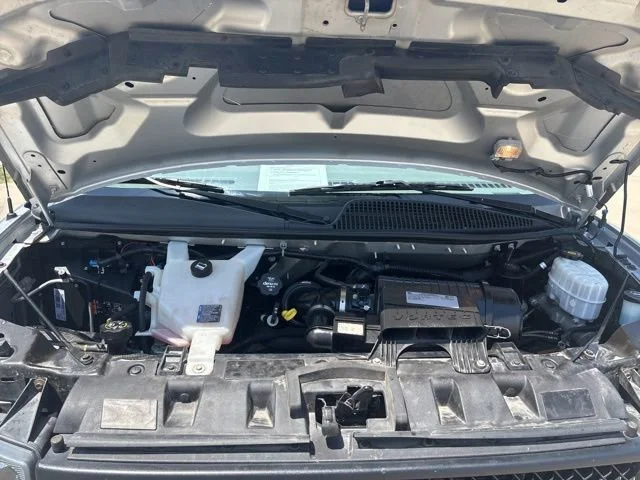 Used 2018 SILVER ICE METALLIC Chevrolet LT image 33