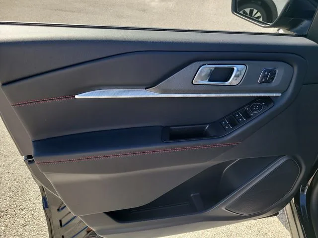 New 2026 Black Metallic Ford ST-Line image 18