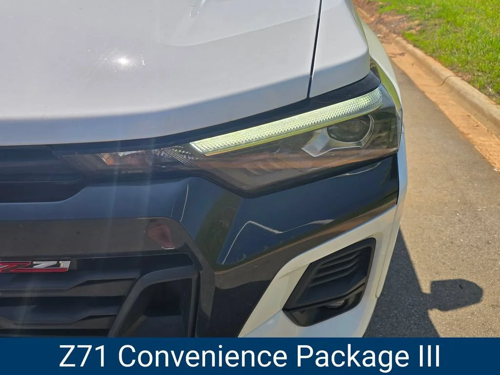 Used 2023 Summit White Chevrolet Z71 image 8