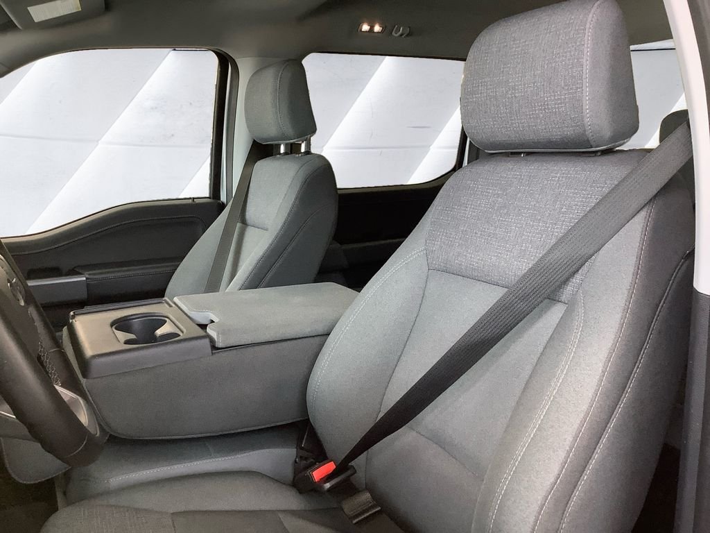 Used 2025 Silver Ford XLT image 8