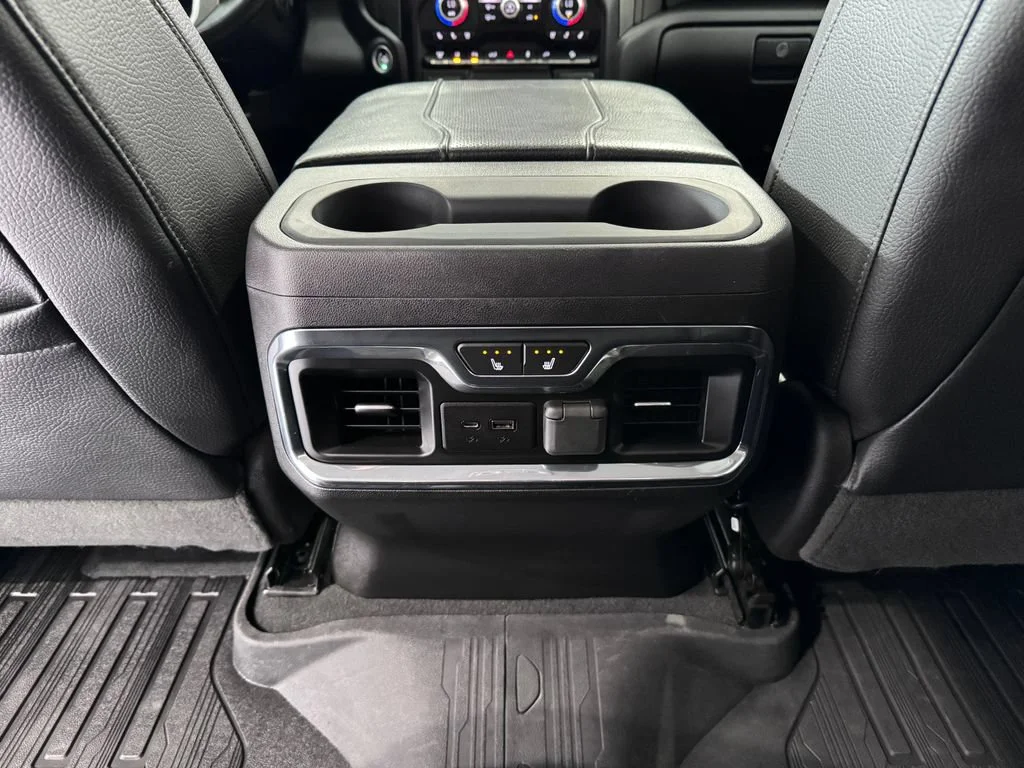 Used 2023 WHITE FROST TRICOAT GMC Denali image 30