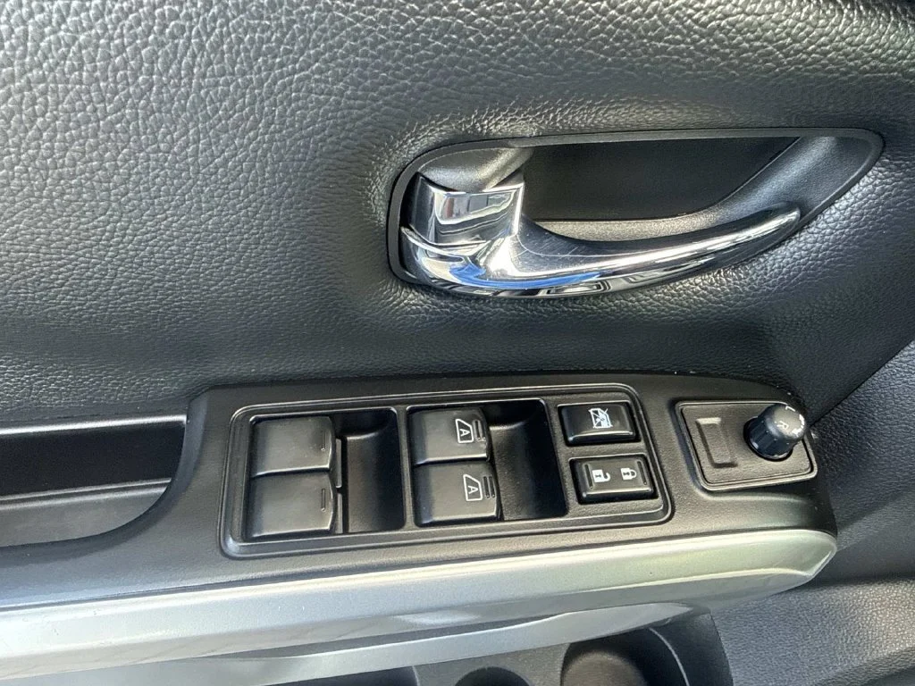 Used 2018 White Nissan SV image 15