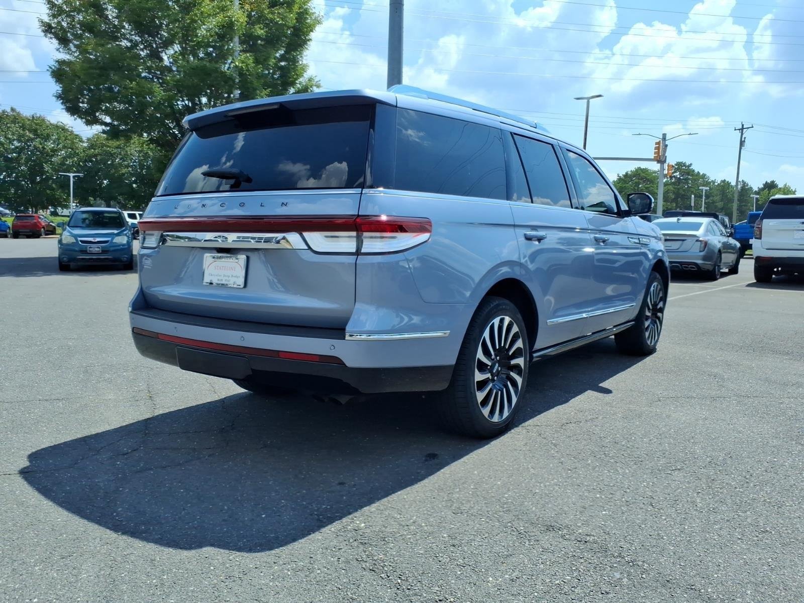 Used 2023 Chroma Crystal Blue Metallic Premium Colorant Lincoln Black Label image 2
