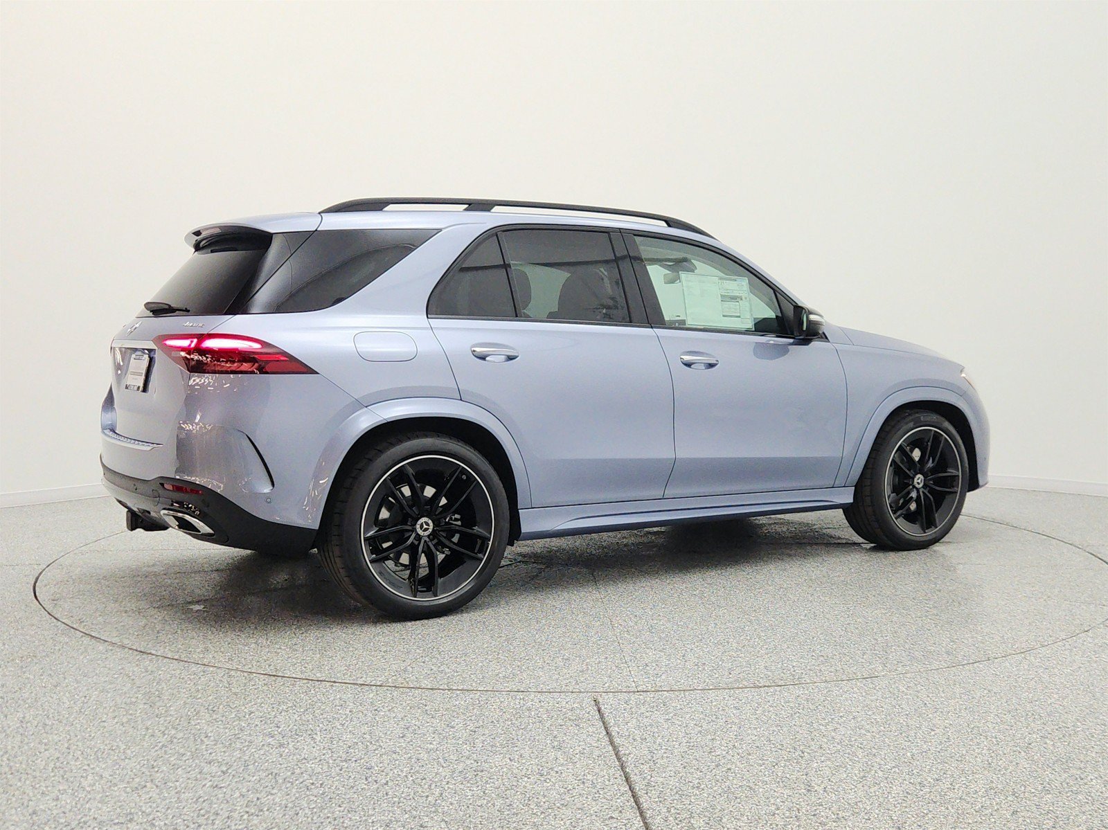 New 2026 MANUFAKTUR Cote d'Azur Light Blue Metallic Mercedes-Benz GLE 450 4MATIC® SUV image 35