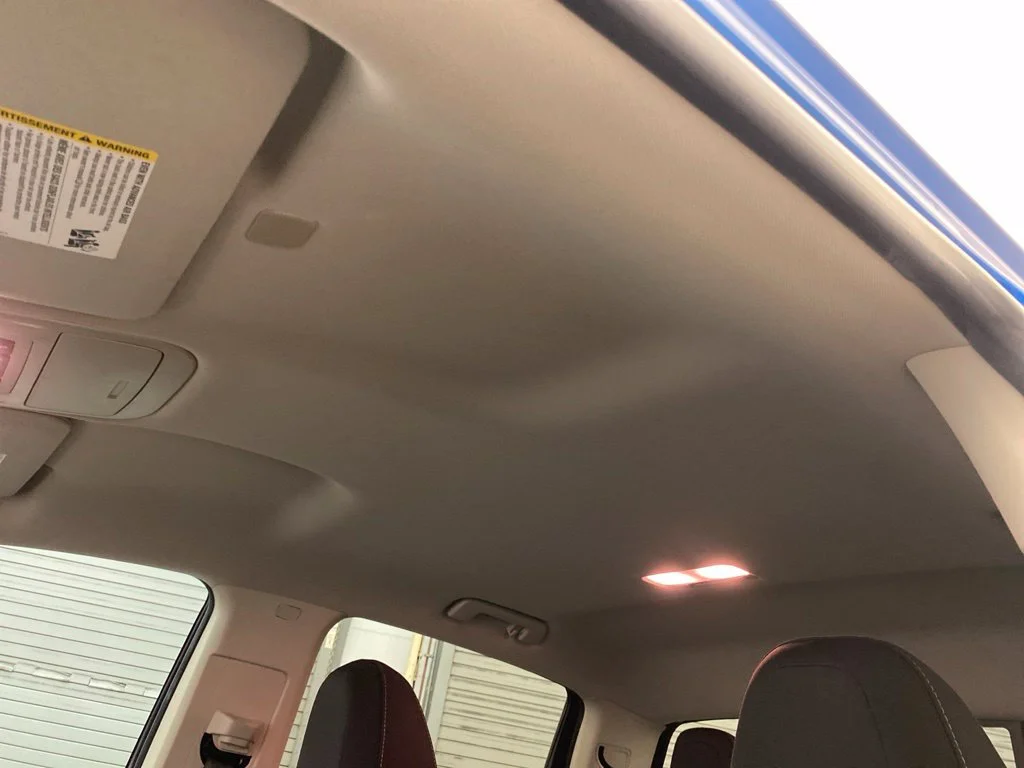 Used 2022 Blue GMC Elevation image 18