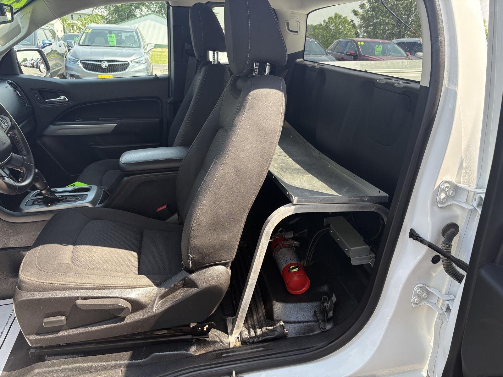2020 Chevrolet Colorado LT - Photo 15