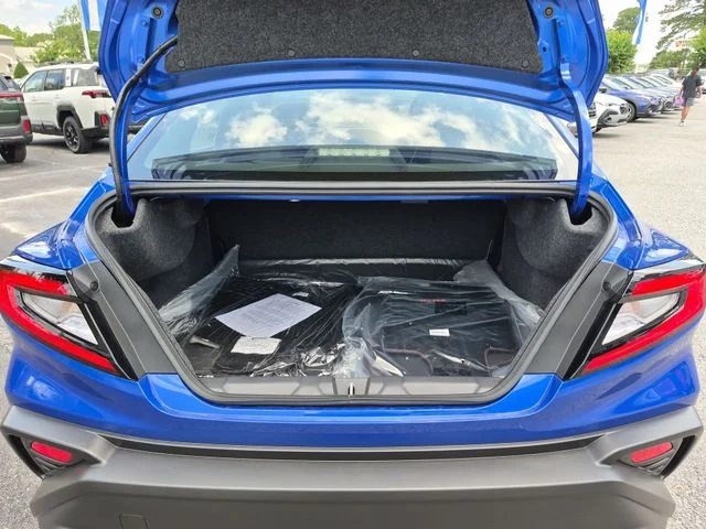 New 2026 WR BLUE PEARL Subaru Premium image 34