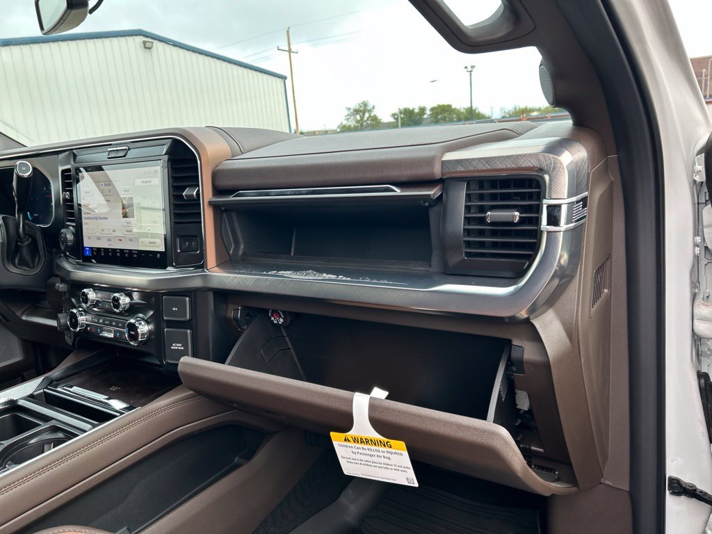 New 2026 Star White Metallic Tri-Coat Ford King Ranch image 50