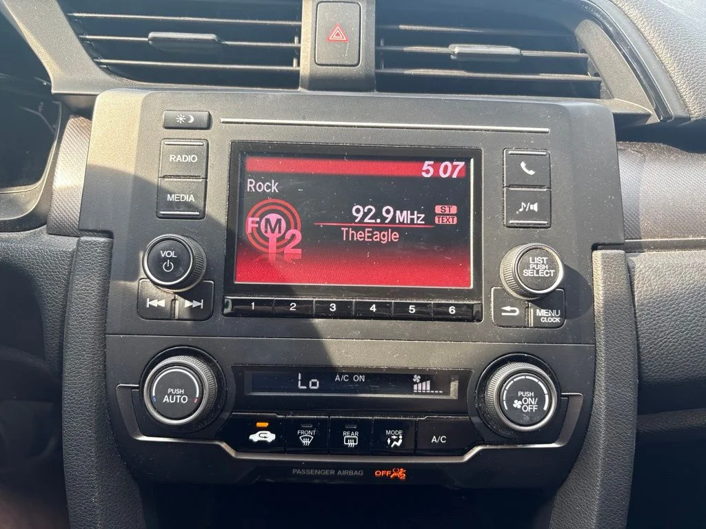 Used 2018 Silver Honda LX image 26