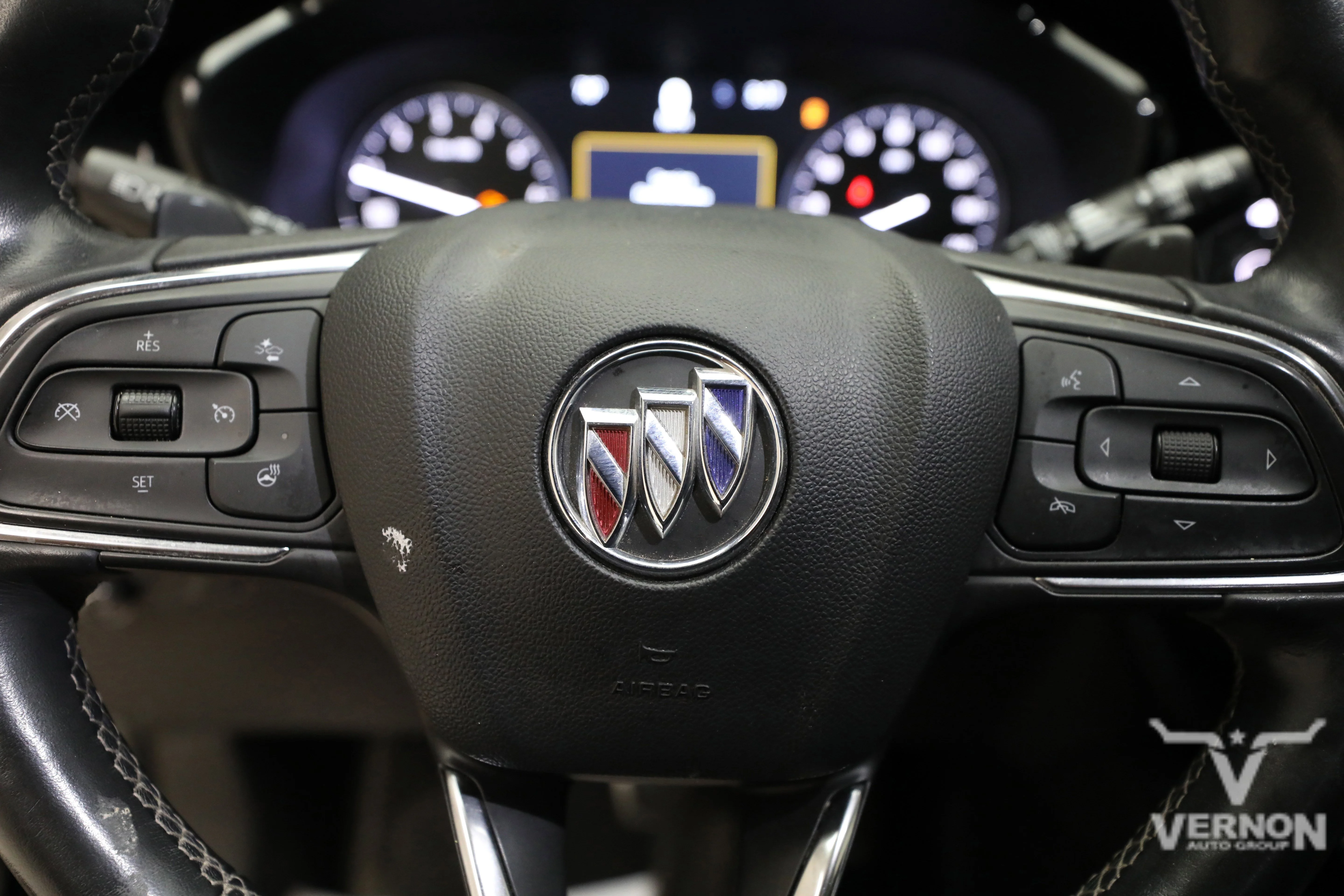 Pre-Owned 2022 Buick Envision Essence