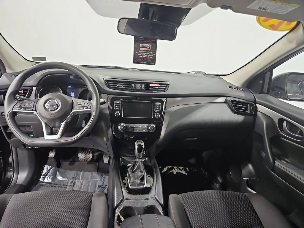 Used 2021 Black Nissan S image 13