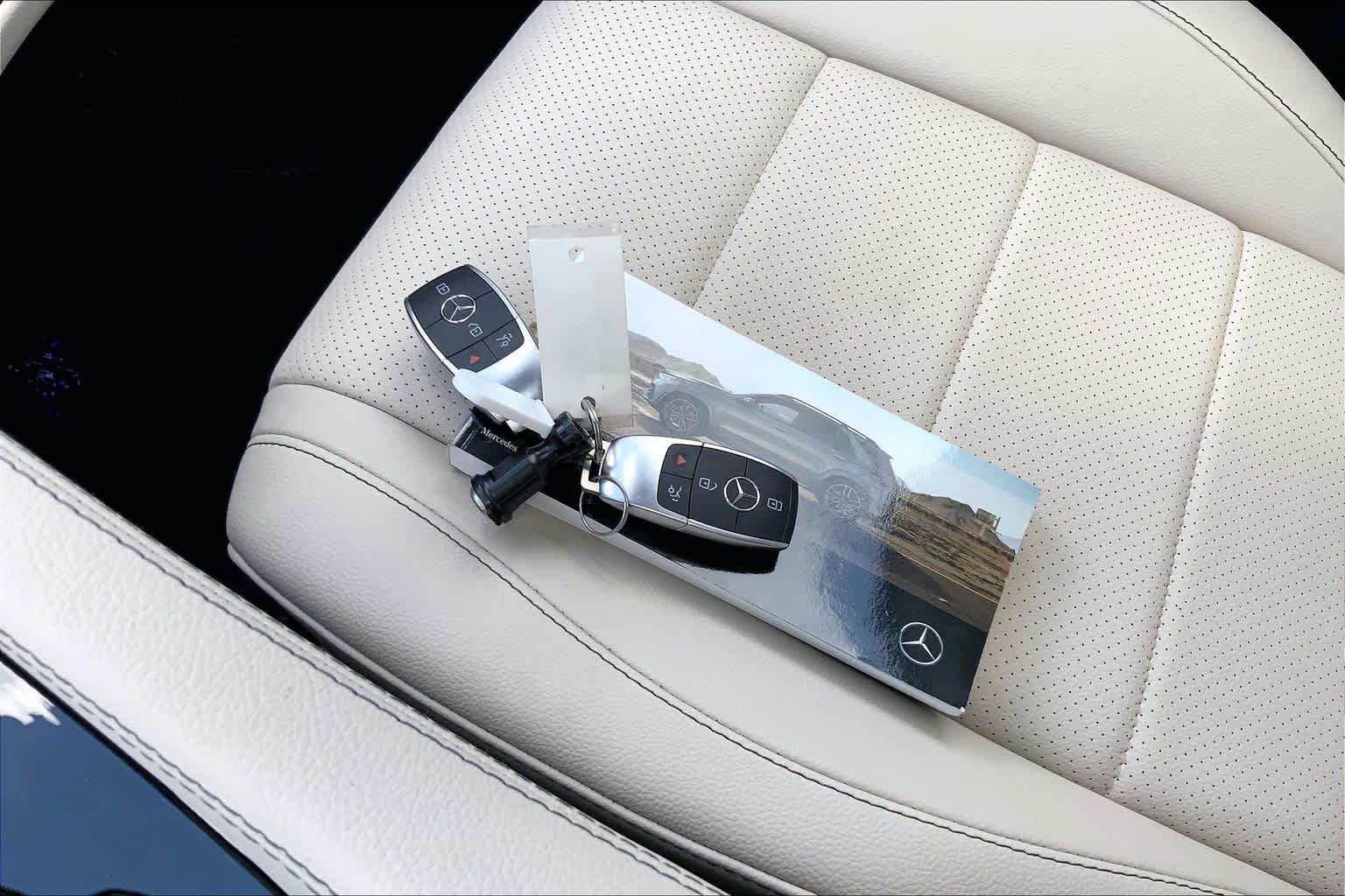 Used 2022 Polar White Mercedes-Benz GLE 350 image 13