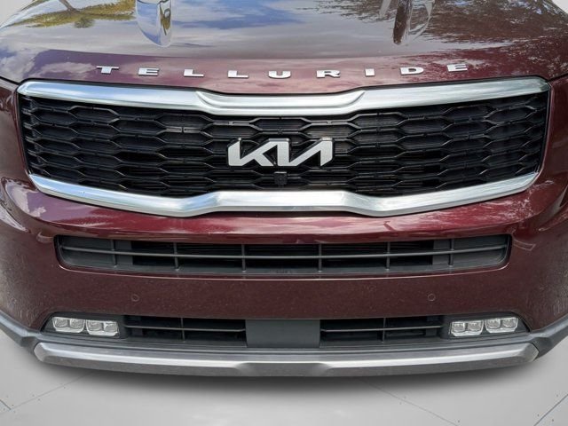 Certified Used 2022 Purple Kia SX image 41