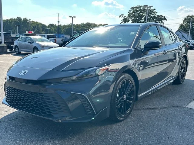 Used 2026  Toyota SE image 7
